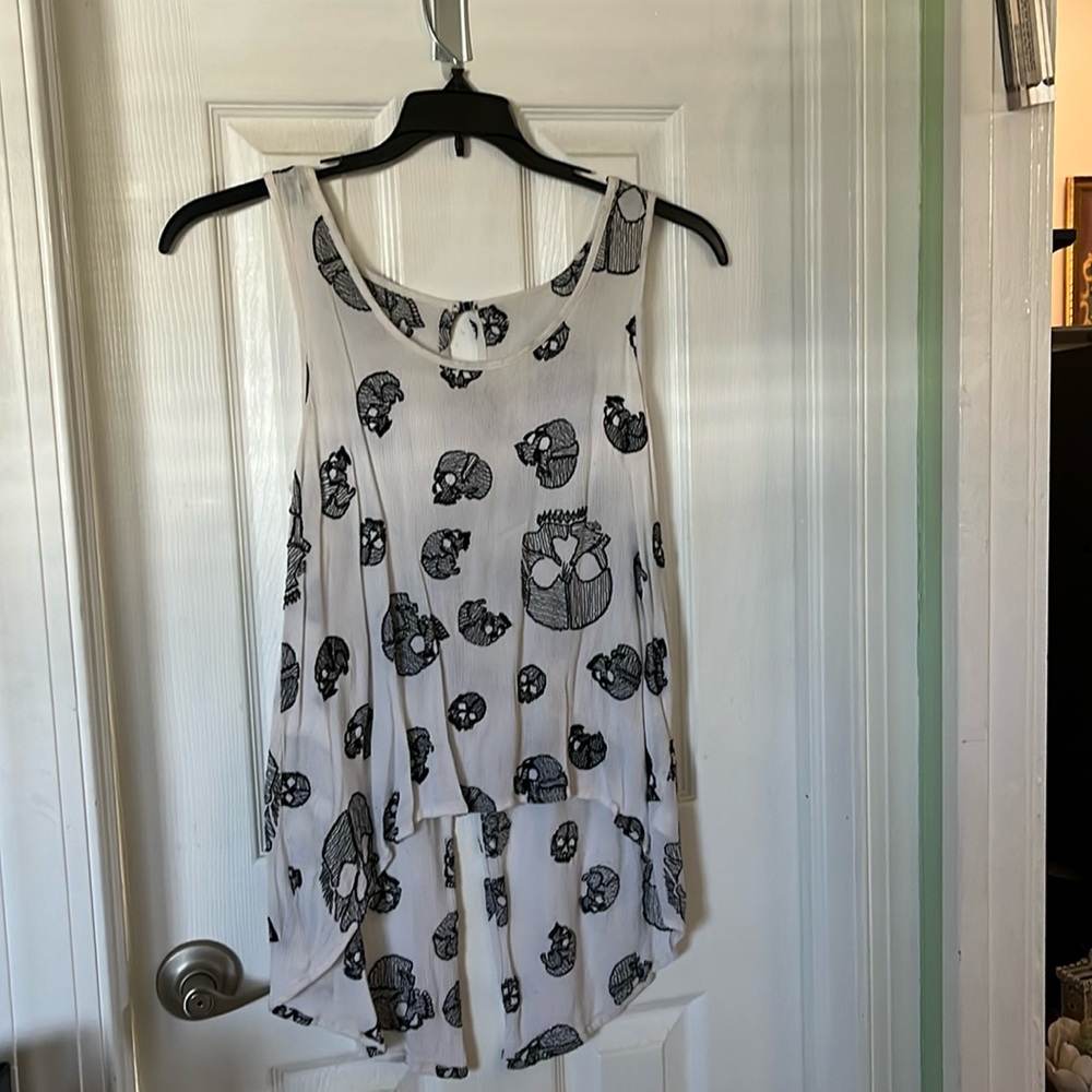 Skull flowy tank top